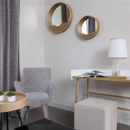 デエスパーニュ パリ