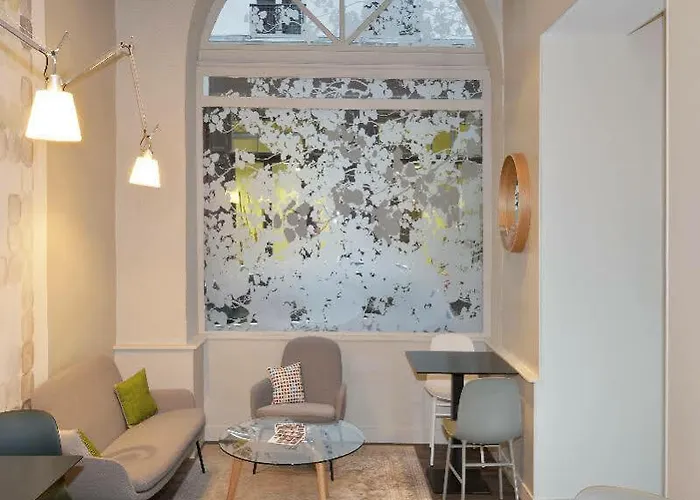 D'espagne Отель Париж