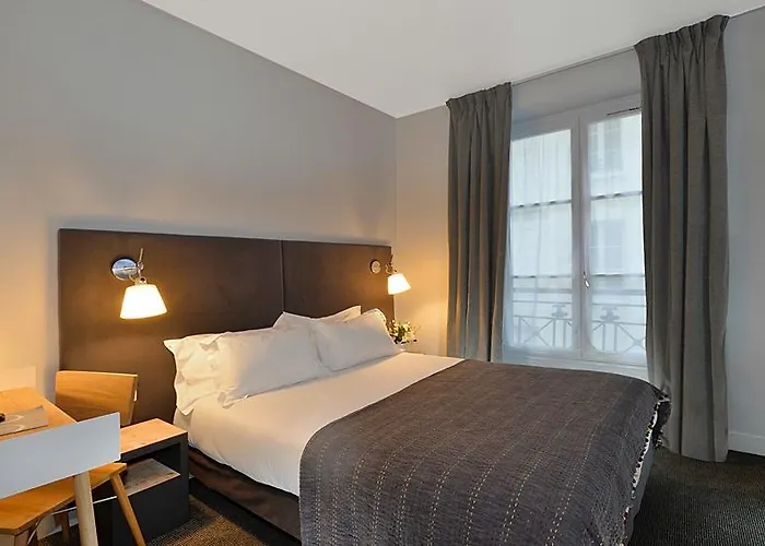 Отель D'espagne 3*